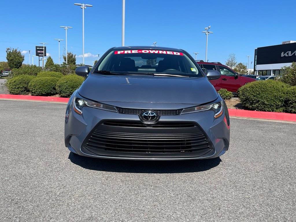 Used 2024 Toyota Corolla LE FWD image 2