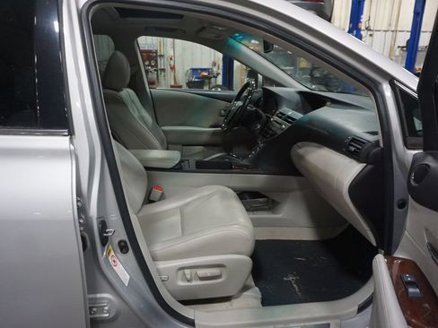 Used 2011 Lexus RX 350 2WD w/ Premium Pkg image 14