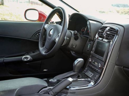 Used 2011 Chevrolet Corvette Grand Sport w/ Preferred Equipment Group image 31