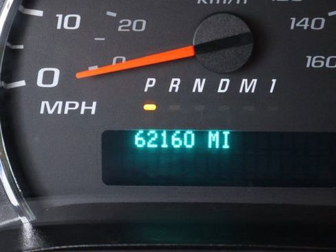 Used 2015 GMC Savana 2500 Extended w/ Chrome Appearance Package image 10