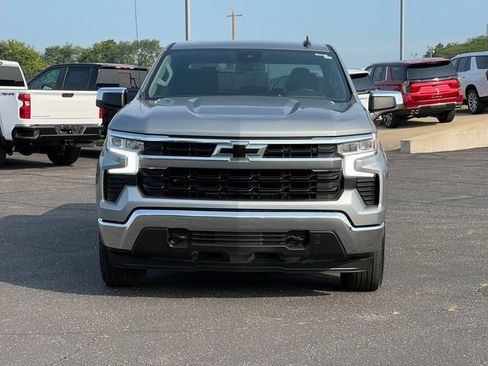 Used 2024 Chevrolet Silverado 1500 LT AWD/4WD image 41