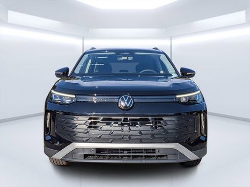 New 2026 Volkswagen Tiguan S FWD image 8