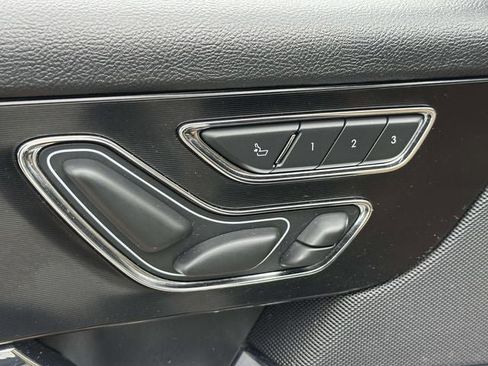 Used 2021 Lincoln Corsair Reserve w/ Equipment Group 201A image 22