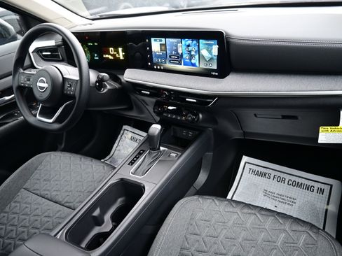 New 2026 Nissan Kicks SV image 18