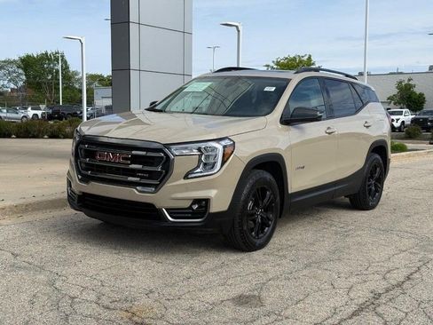 Used 2023 GMC Terrain AT4 w/ Tech Package AWD/4WD image 7