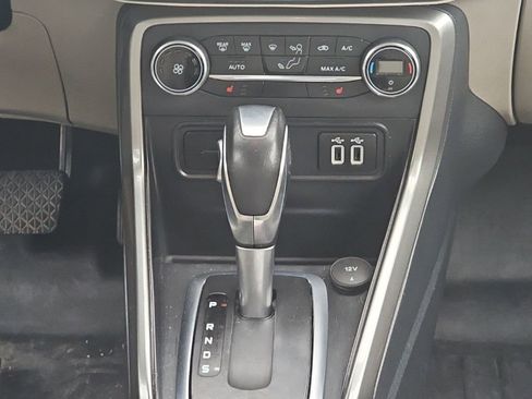 Used 2018 Ford EcoSport SE w/ SE Convenience Package FWD image 10