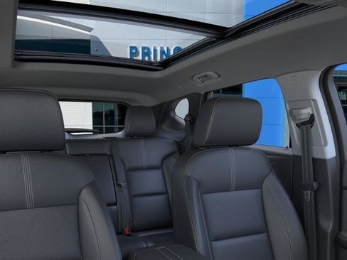 New 2026 Chevrolet Blazer LT w/ Sound & Technology Package FWD image 24
