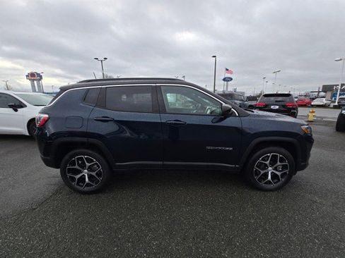 Used 2024 Jeep Compass Limited image 2