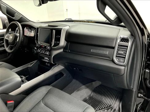 Used 2025 RAM 1500 Big Horn AWD/4WD image 11