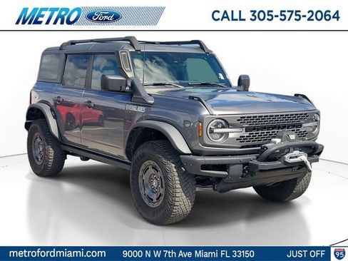 Used 2023 Ford Bronco Everglades image 1