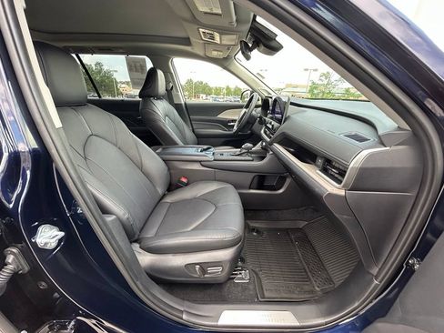 Used 2025 Toyota Grand Highlander AWD Hybrid image 34
