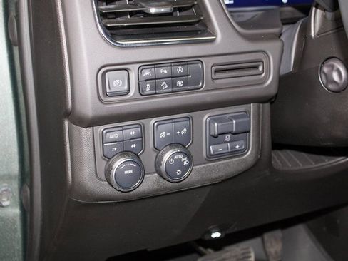 Used 2023 Chevrolet Tahoe Z71 w/ Luxury Package image 13