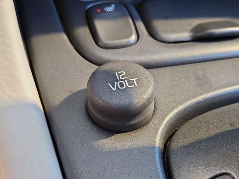 Used 2002 Volvo C70 HT image 22