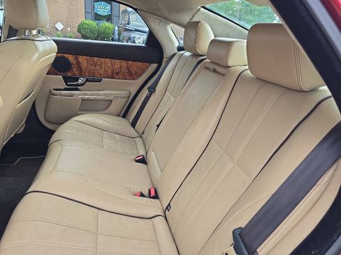 Used 2011 Jaguar XJ RWD image 22