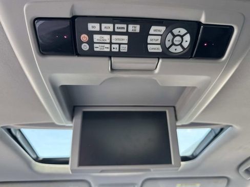 Used 2016 Honda Pilot Touring image 18