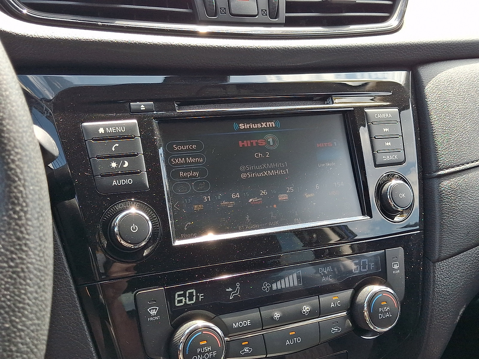 Used 2019 Nissan Rogue SV AWD/4WD image 17
