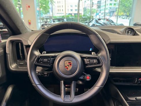 Used 2024 Porsche Cayenne Turbo GT image 7