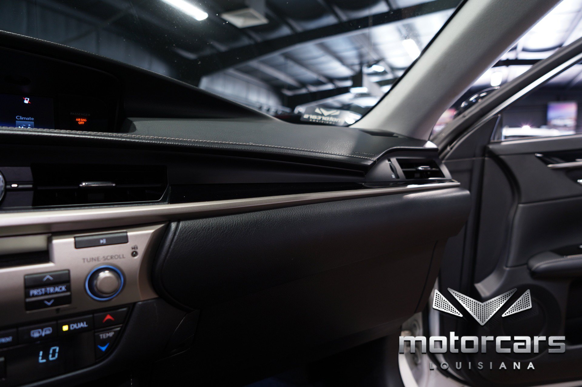 Used 2016 Lexus ES 350 w/ Accessory Package FWD image 34