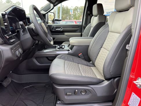 New 2026 Chevrolet Silverado 2500 ZR2 image 9