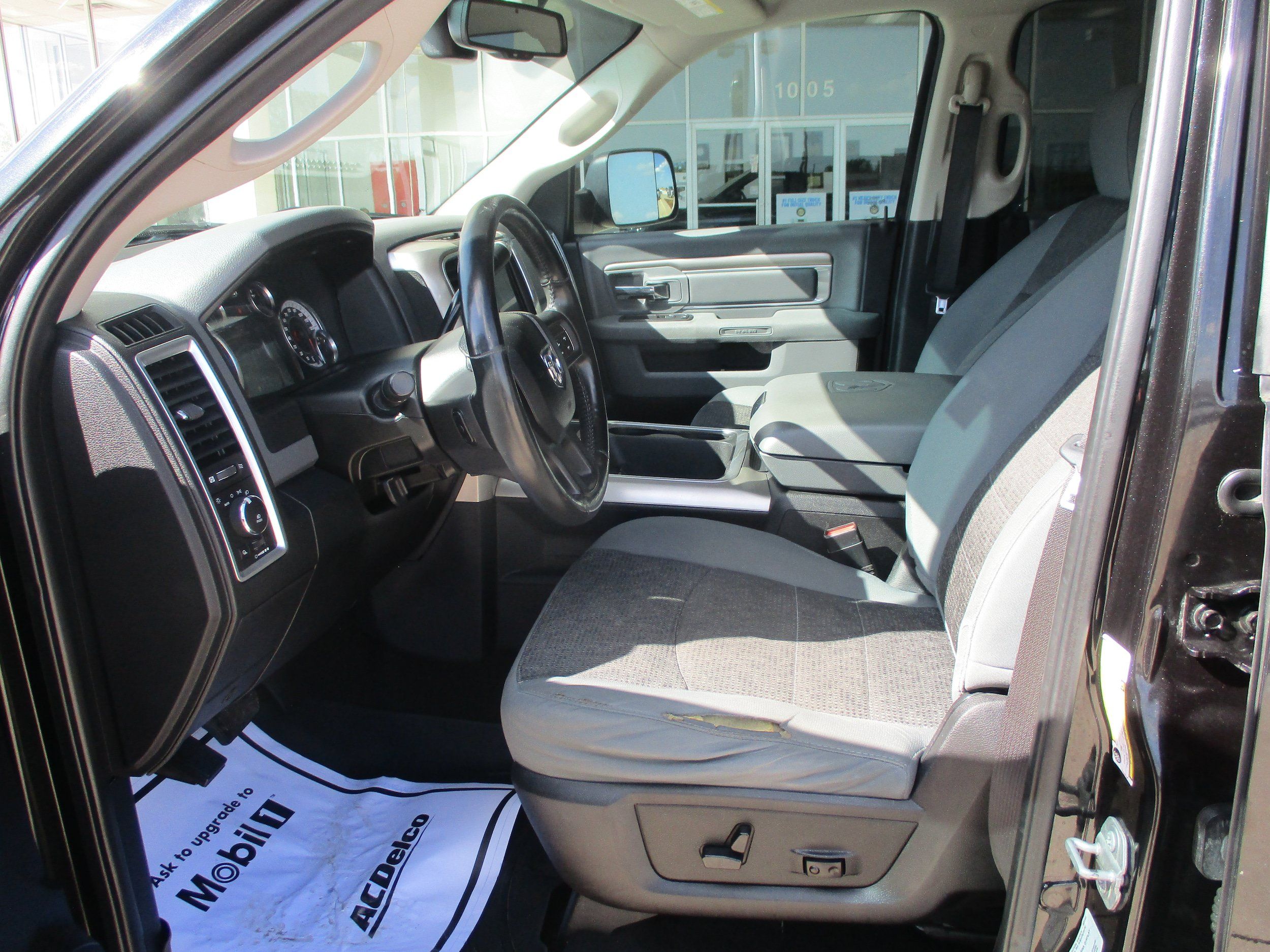 Used 2017 RAM 2500 Big Horn AWD/4WD image 4