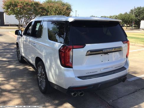 Used 2023 GMC Yukon Denali Ultimate AWD/4WD image 4