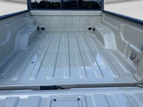 Used 2022 Jeep Gladiator Sport AWD/4WD image 24