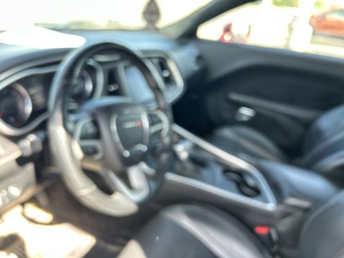 Used 2018 Dodge Challenger R/T Plus RWD image 9