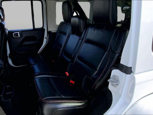 Used 2019 Jeep Wrangler Unlimited Rubicon AWD/4WD image 21