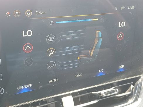 Used 2025 Chevrolet Equinox RS FWD image 16