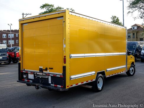 Used 2019 Ford E-350 and Econoline 350 Super Duty image 8