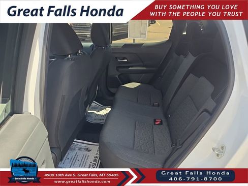 Used 2026 Nissan Kicks SV w/ Cold Weather Package AWD/4WD image 14