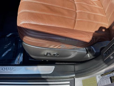 Used 2011 Hyundai Equus Signature image 17