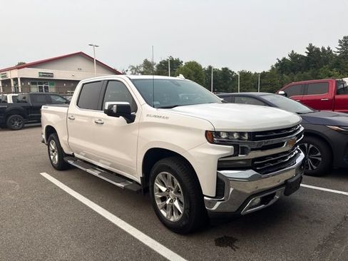 Used 2019 Chevrolet Silverado 1500 LTZ w/ LTZ Premium Package AWD/4WD image 3