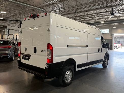 Used 2023 RAM ProMaster 2500 w/ Driver Convenience Group image 8