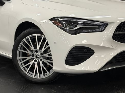 Used 2025 Mercedes-Benz CLA 250 image 4