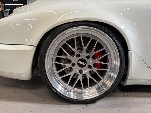 Used 1994 Porsche 911 Carrera 4 image 17