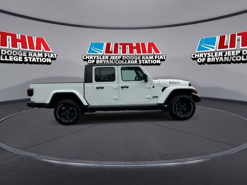 New 2026 Jeep Gladiator Sport image 9