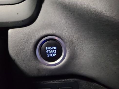 Used 2023 Toyota Tundra Platinum AWD/4WD image 40