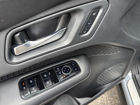 Certified 2024 Nissan Ariya AWD image 19