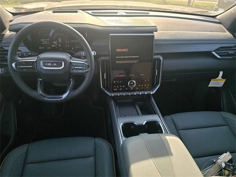 New 2026 GMC Acadia AT4 w/ Luxury Package image 13