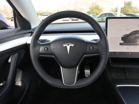 Used 2023 Tesla Model 3 Performance image 6