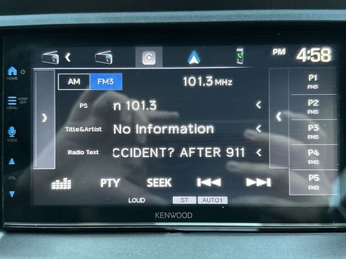 Used 2016 Toyota Camry LE image 16