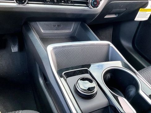 New 2026 Chevrolet Equinox LT w/ Midnight Edition FWD image 24