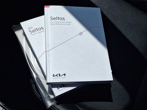 Certified 2024 Kia Seltos EX image 27