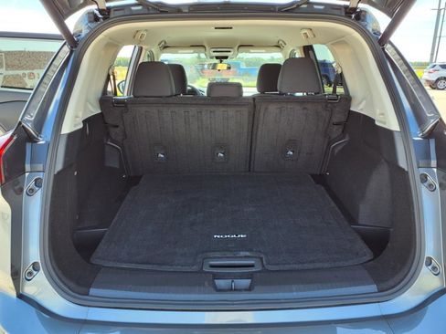 Used 2024 Nissan Rogue SV image 27