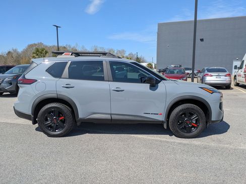 Certified 2026 Nissan Rogue SV image 2