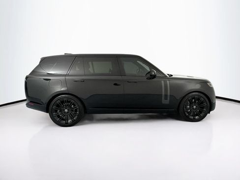 Used 2025 Land Rover Range Rover Long Wheelbase SE AWD/4WD image 4