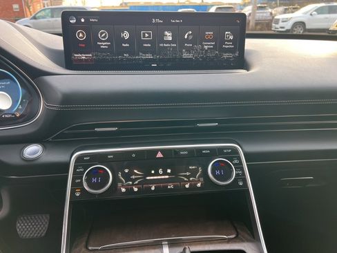 Used 2023 Genesis GV80 2.5T w/ Prestige 20" Package image 20