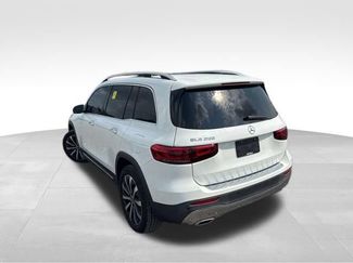 Used 2023 Mercedes-Benz GLB 250 video 2