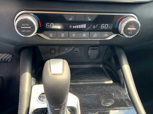 New 2025 Nissan Altima 2.5 SR w/ SR Premium Package image 20